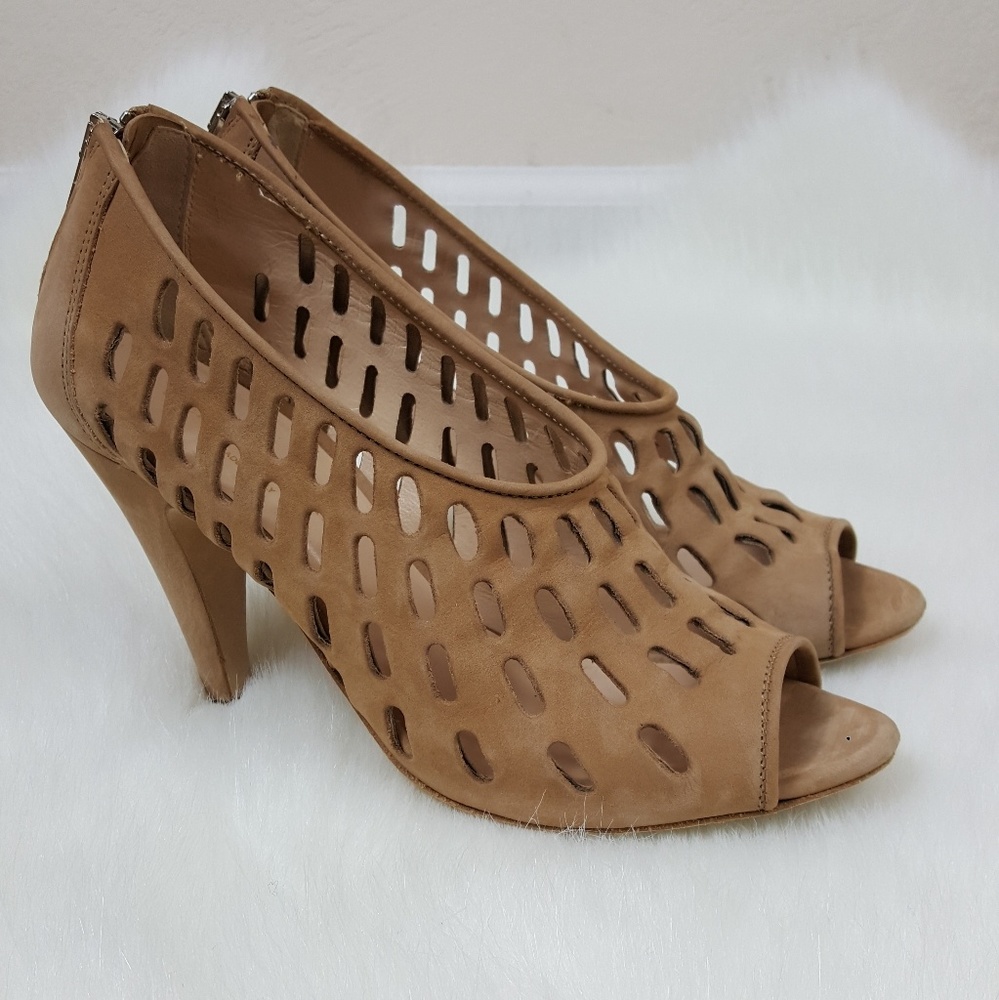 Loeffler Randal Sz 8 Nude Caged Peep Toe Heels